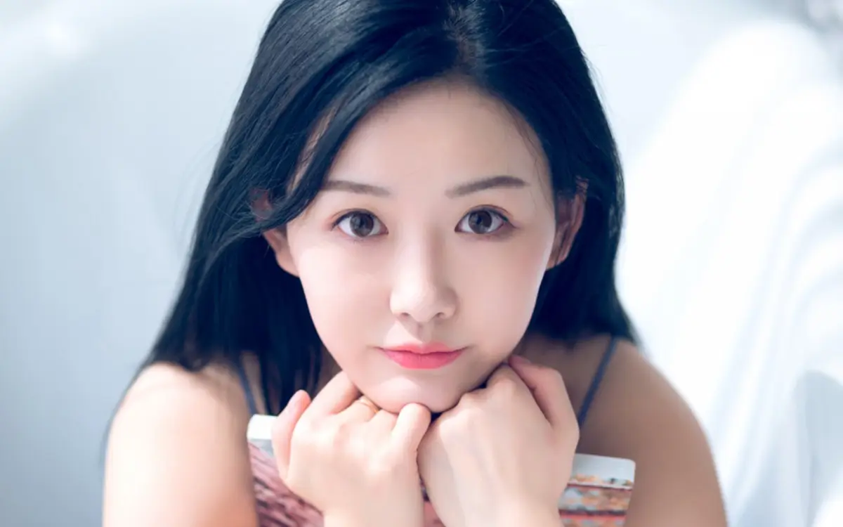 重庆哈尔滨私人伴游燕子