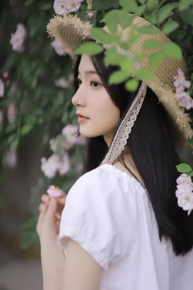重庆喀什私人伴游李菲儿